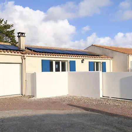 別荘 Maison La Luzala 2 Bedrooms And Port Within Walking Distance