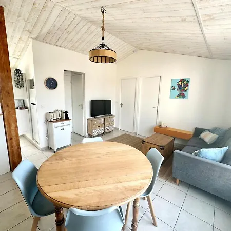 Maison La Luzala 2 Bedrooms And Port Within Walking Distance Casa de Férias *