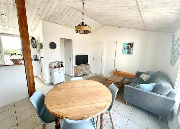 Maison La Luzala 2 Bedrooms And Port Within Walking Distance Сasa de vacaciones *