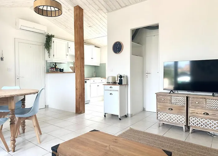 Maison La Luzala 2 Bedrooms And Port Within Walking Distance Сasa de vacaciones