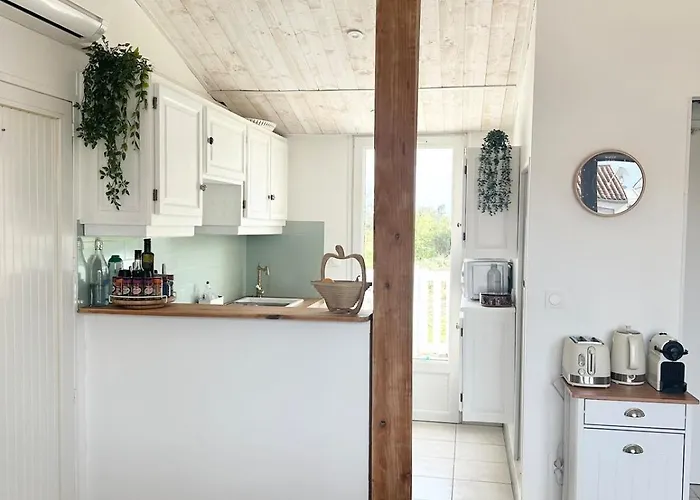 Maison La Luzala 2 Bedrooms And Port Within Walking Distance Сasa de vacaciones *